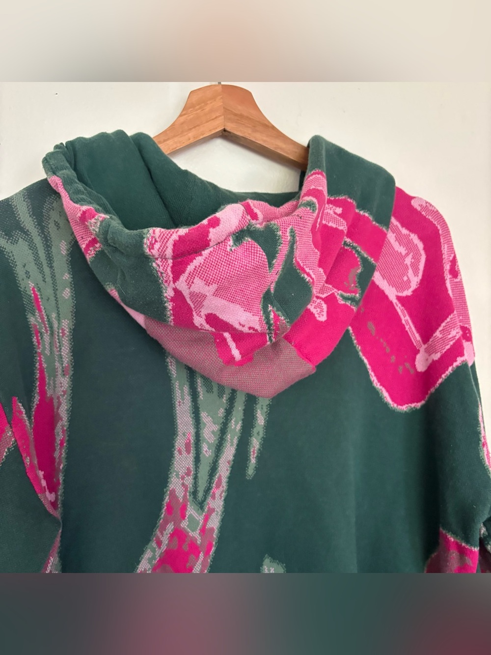 Louis Vuitton Green & Pink Splash Marbled Print Logo Oversized Hoodie - Picture 10 of 12